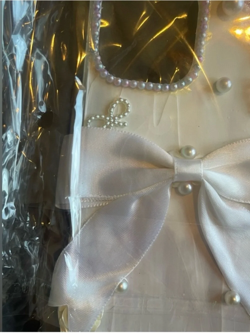 Large White Ribbon Bow Baroque Style Decorative iPhone Case